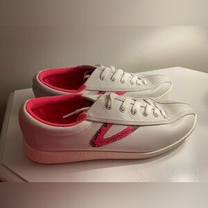 Tretorn Women's Nylite 39 Plus Low Top Sneakers Size 9.5